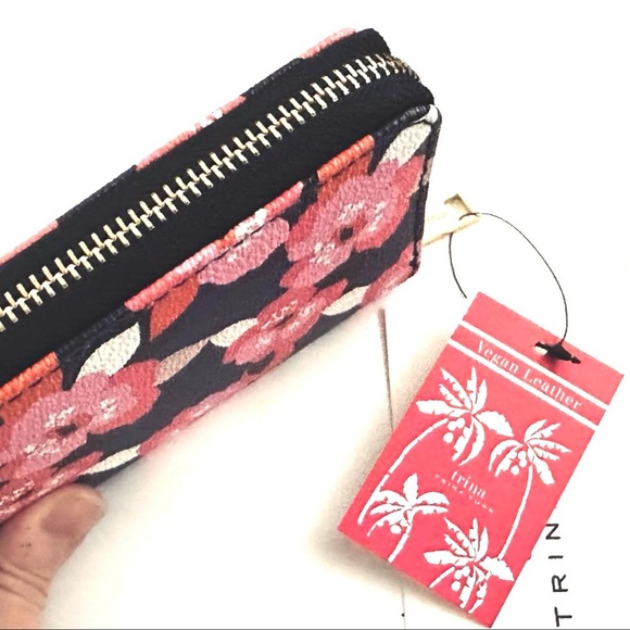 NWT Trina Turk Vegan Leather Zip Around Wallet Navy Blue & Pink NEW IN GIFT BOX - Picture 7 of 9